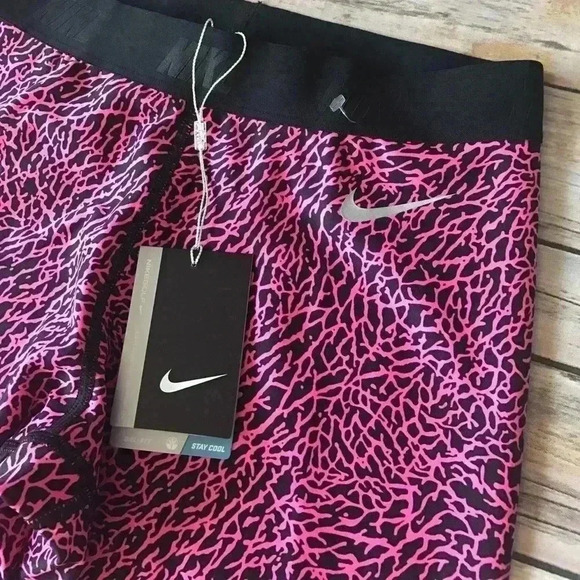 New Nike Dri Fit Leopard Print Leggings XS - Picture 5 of 8